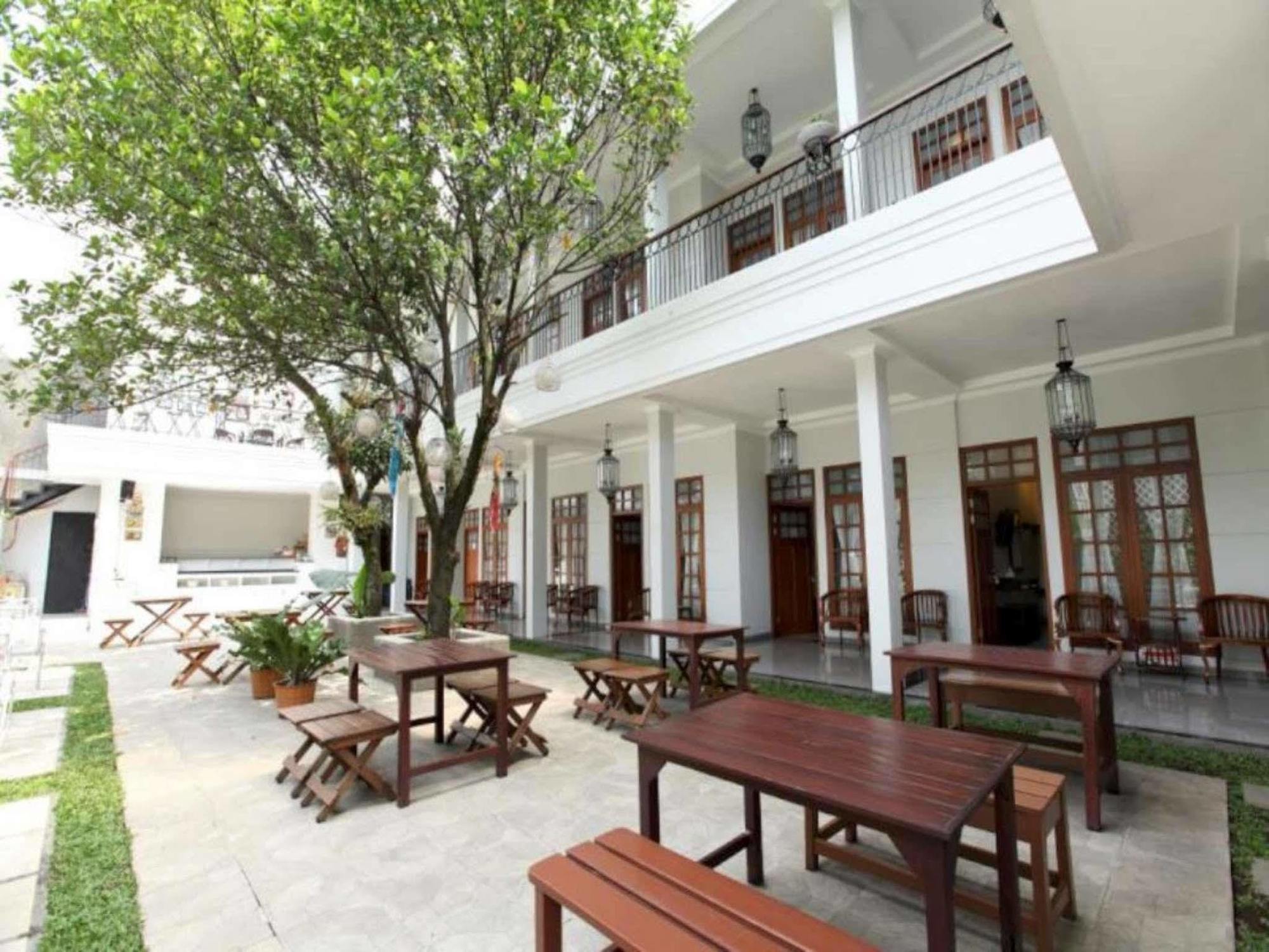 De' Halimun Guest House Bandung Exterior photo