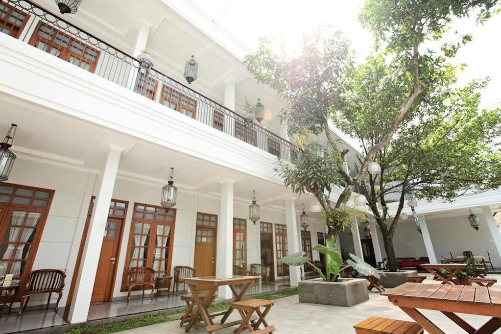 De' Halimun Guest House Bandung Exterior photo